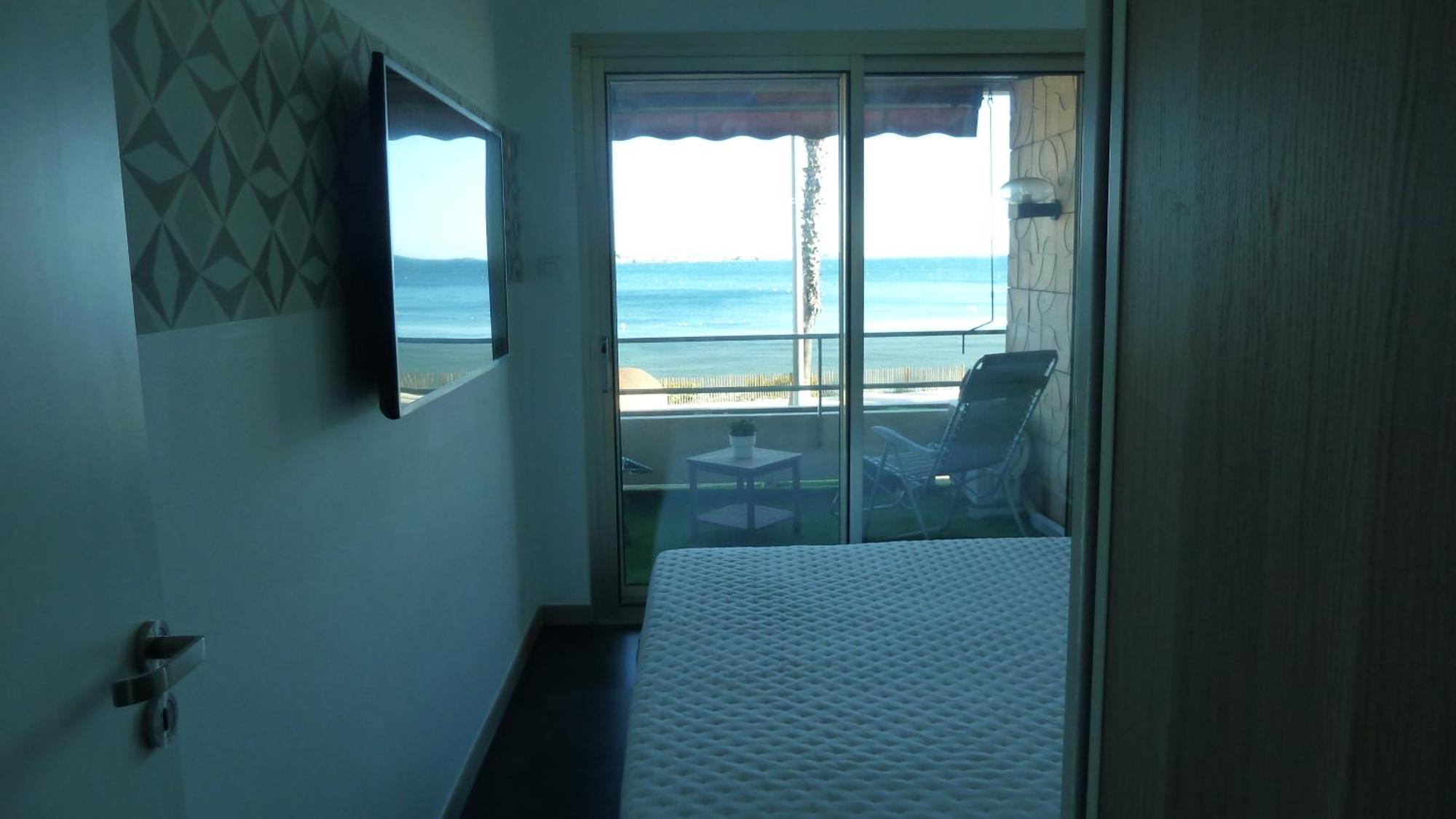 Front De - Emplacement Prise - T2 Moderne Et Climatise - A Pied Appartement